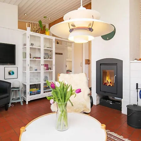 Holiday home Lvii *